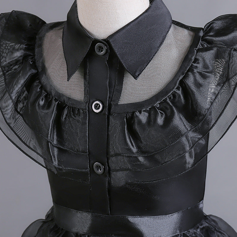Robe noire sans manches style effrayant chic