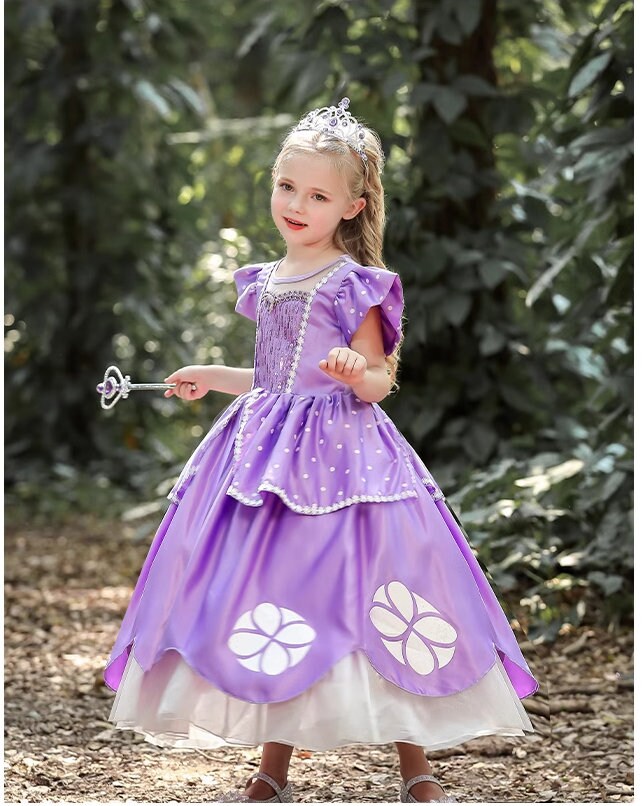 iry Tale Moment – Royal Elegance in Purple